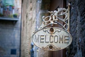 welcome-sign